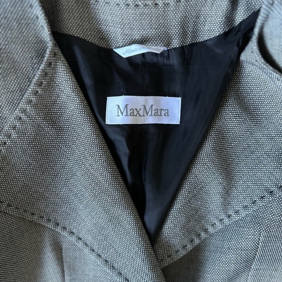 MaxMara 98 % Virgin Wool 2% Elastane Blend Grey textured one button size 6 - Picture 4 of 12